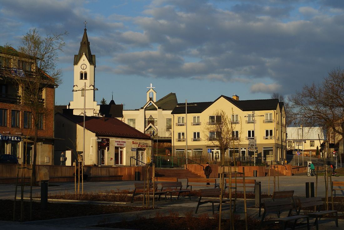 Starachowice – rynek w Wierzbniku